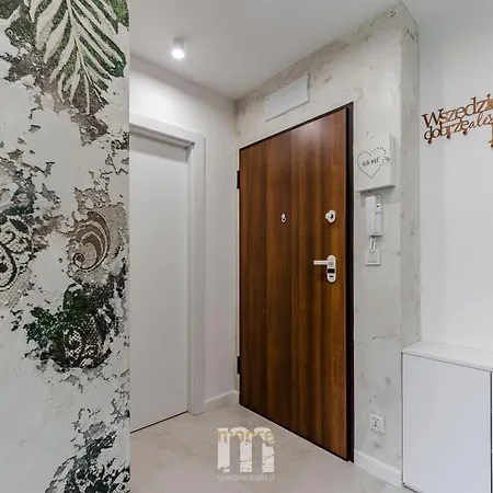 Tropical Jungle Apartament Apartment Otwock